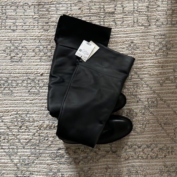 NWT_MANGO Leather Boot With Tall Leg - Picture 7 of 9